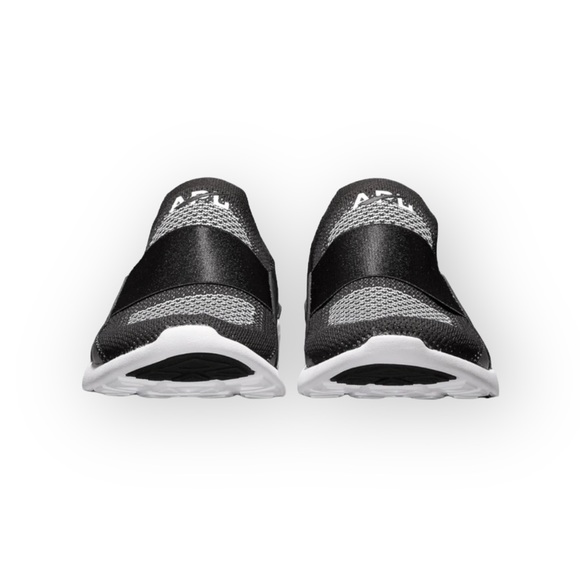 new APL 𖤐 Techloom Bliss Knit Lightweight Running Sneakers 𖤐 Black White 𖤐 6M - Picture 16 of 17